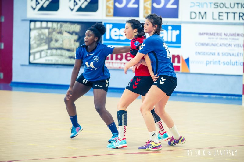 Photos des équipes et matchs de Handball de SainteMaureTroyes (Aube)